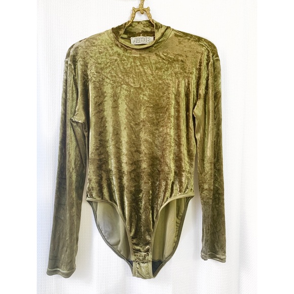 Jacob Tops - ✨4/$24 Green crushed velvet bodysuit